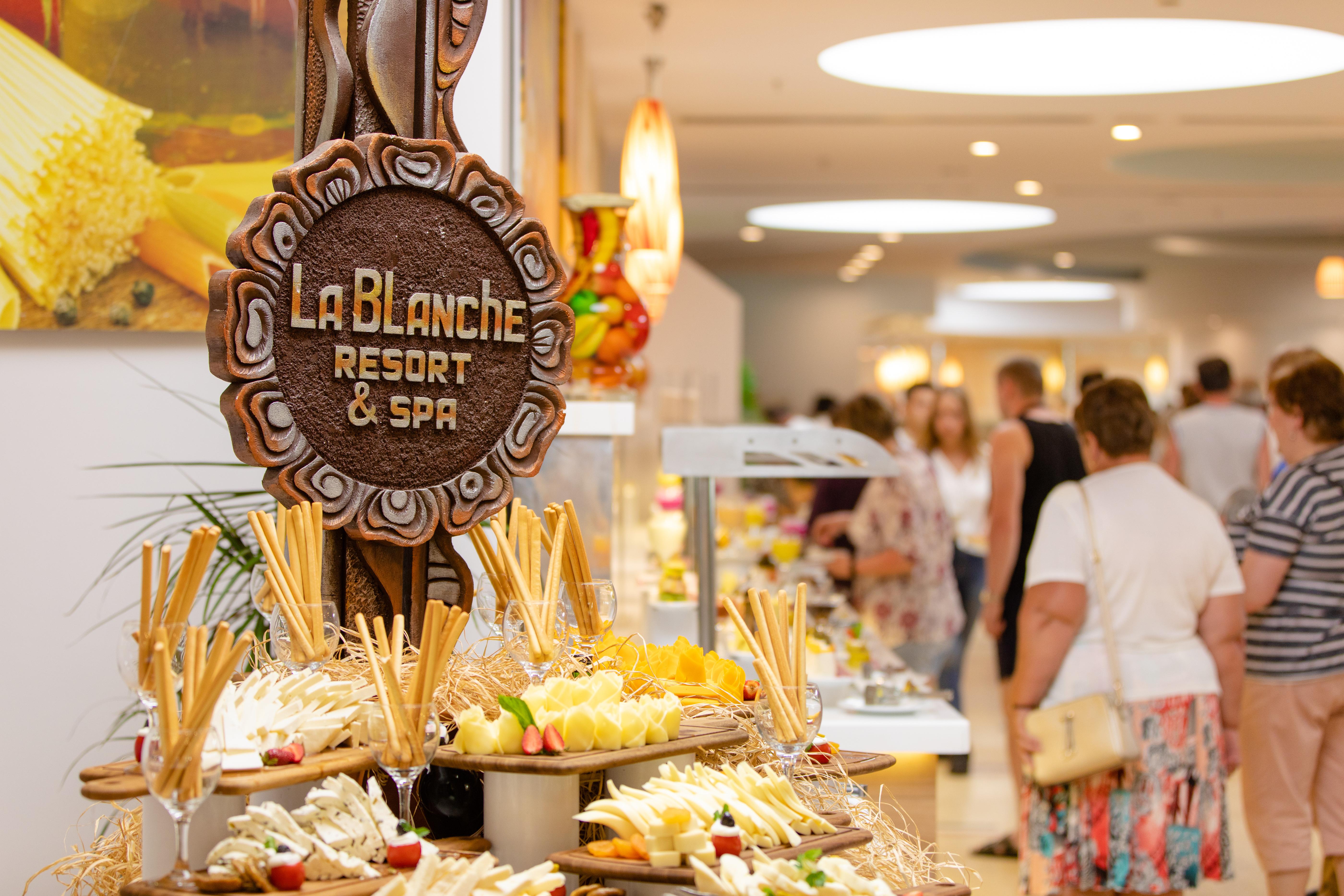 La Blanche Resort & Spa トゥルグトレイス エクステリア 写真