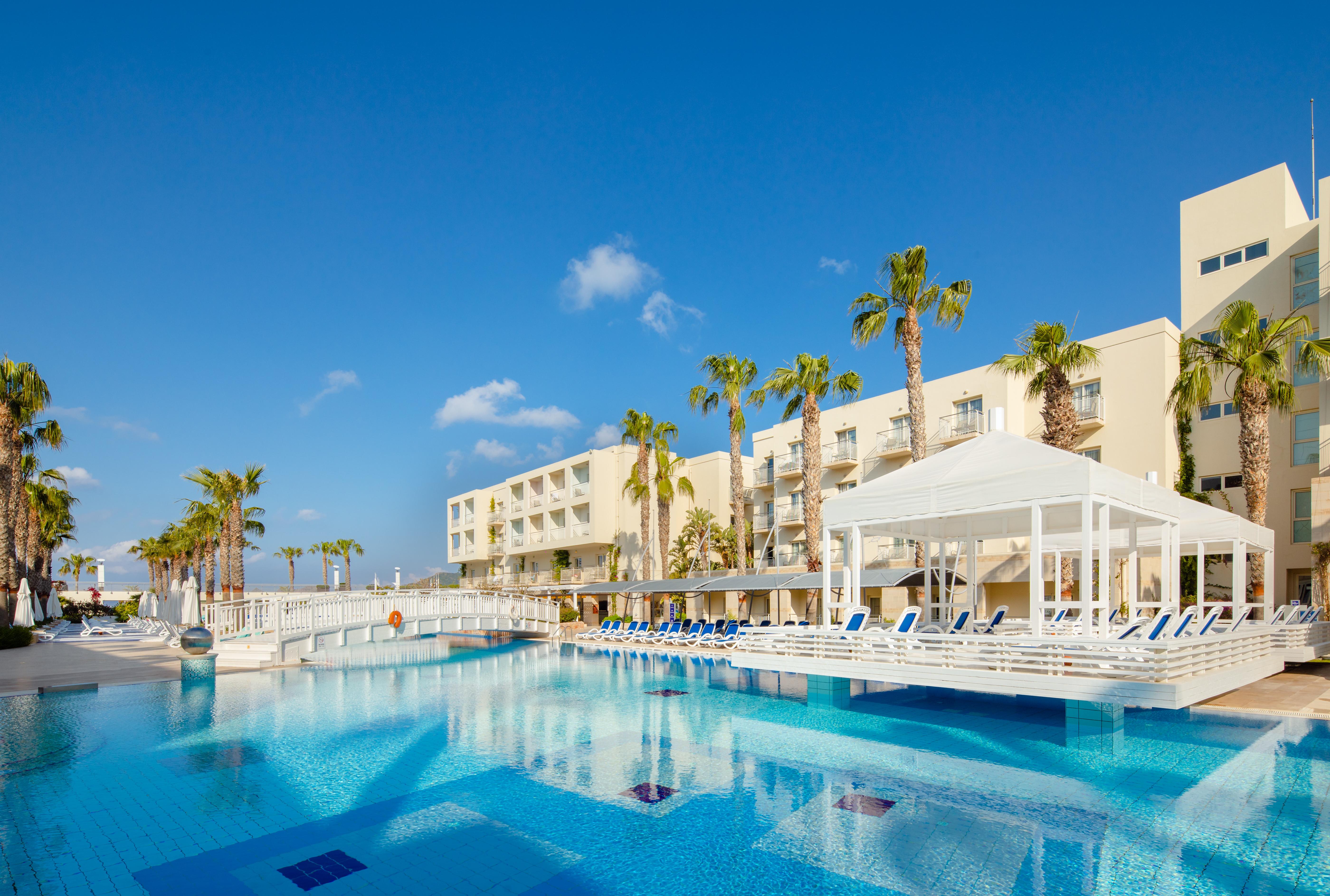 La Blanche Resort & Spa トゥルグトレイス エクステリア 写真
